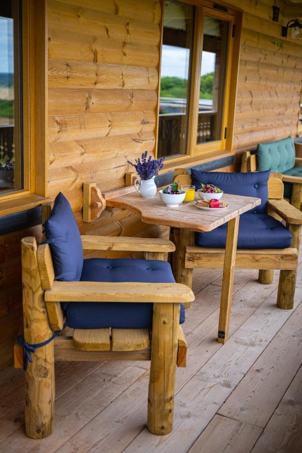 Luxury Log Cabin With A Hot Tub Stone  Exterior foto